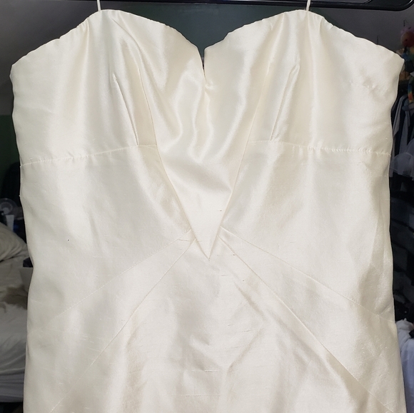 Nicole Miller 100% Silk Strapless Mermaid Wedding Dress True Size 12 - Picture 2 of 8